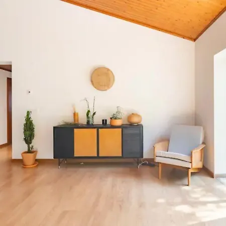 Ip7 - House In Nature