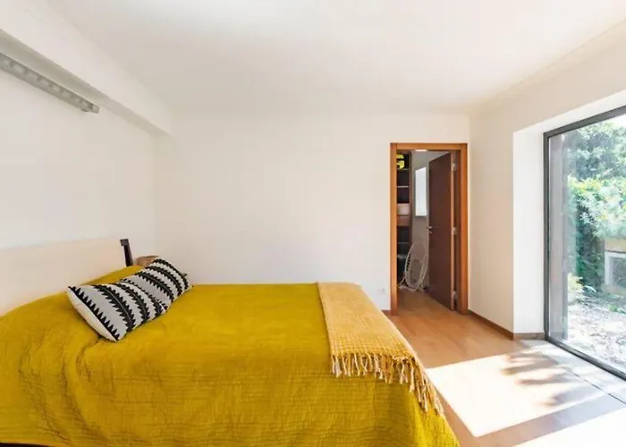 Ip7 - House In Nature *